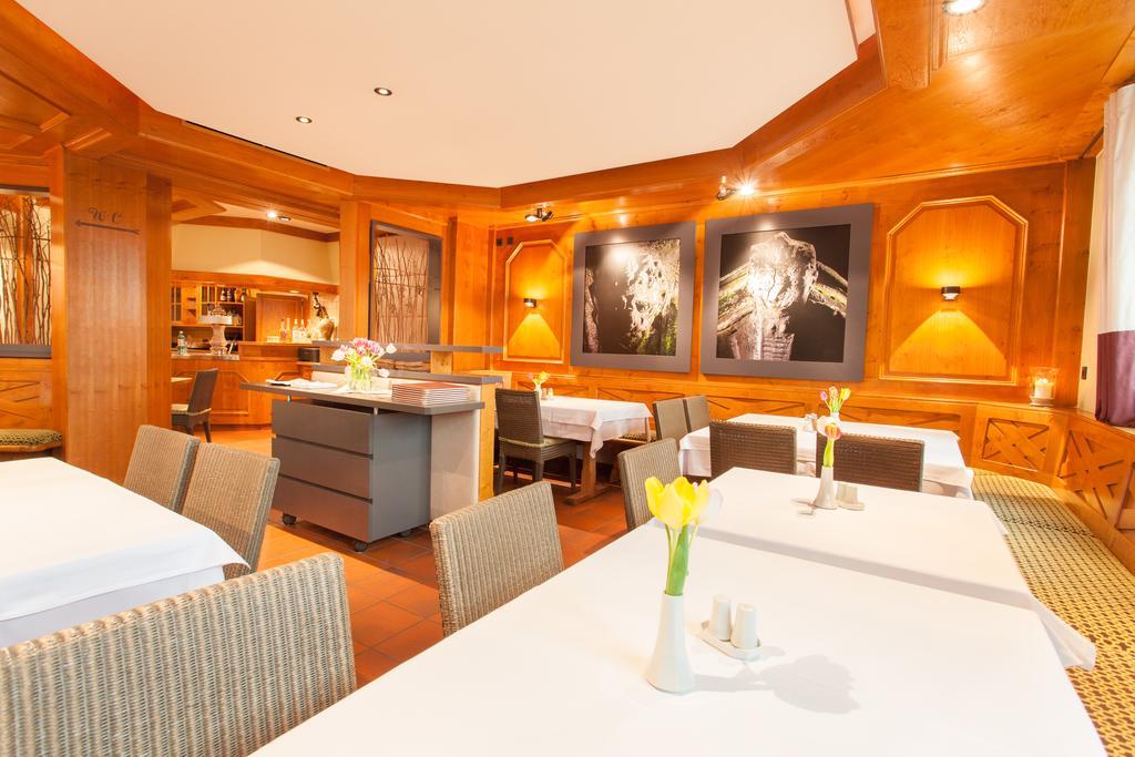 Hotel Restaurant Jaegerhof Weisendorf Dış mekan fotoğraf