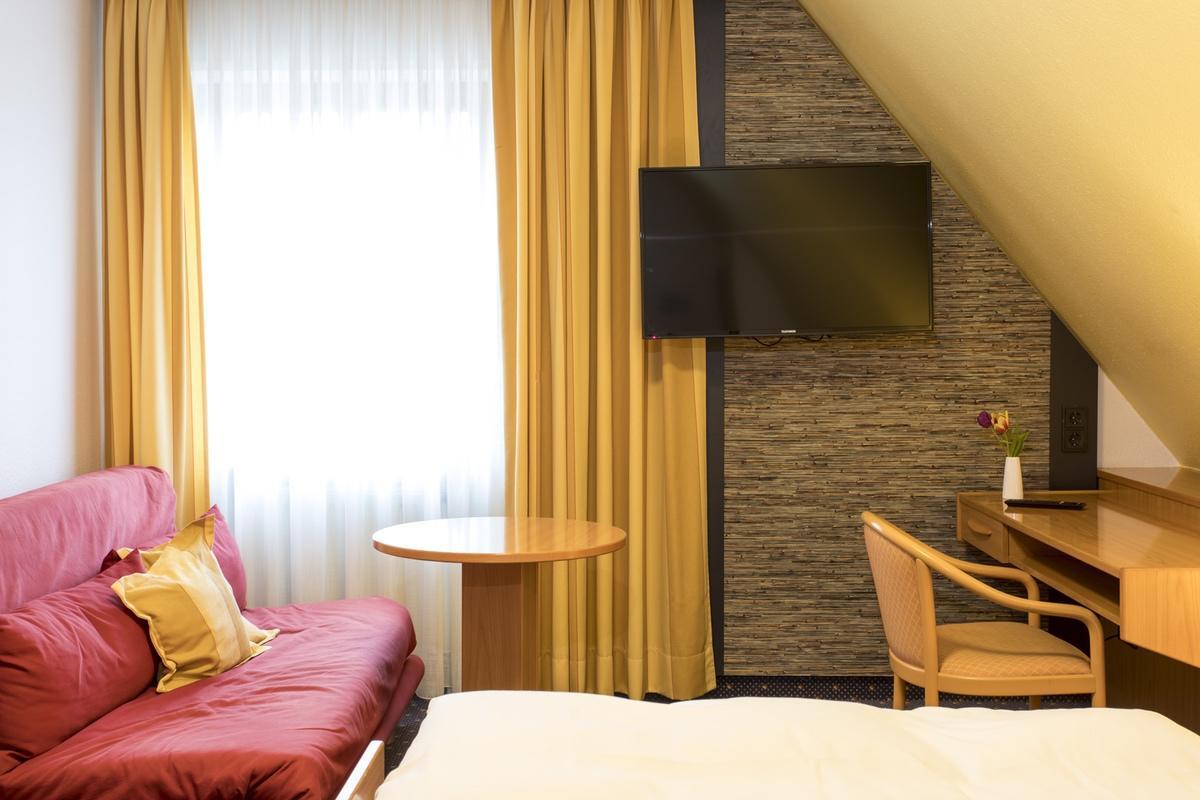 Hotel Restaurant Jaegerhof Weisendorf Dış mekan fotoğraf
